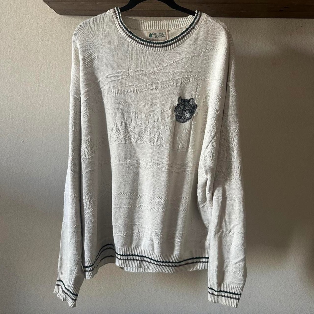 Vintage Northwest Territory Cream Crewneck Sweater with Embroidered Wolf, Sz XL